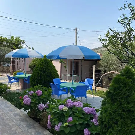 Tani * Ksamil