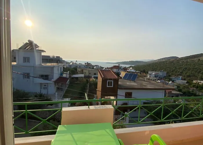 Tani Shapa *